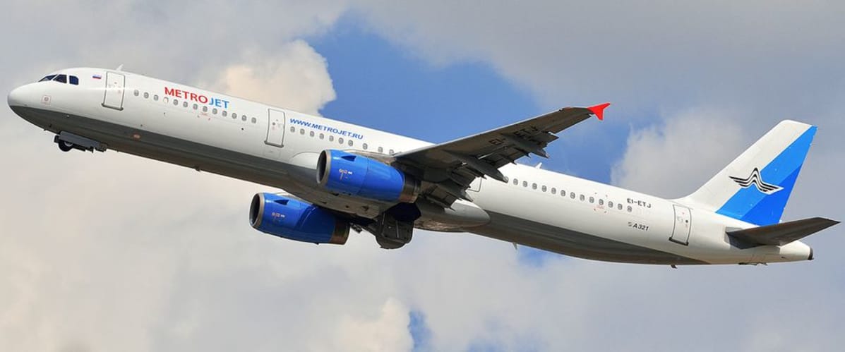 Kogalymavia Airlinesin Airbus A321 lentokone.