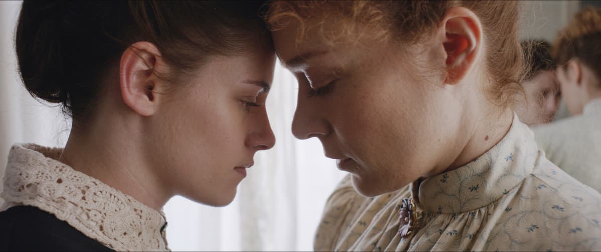 Elizabeth Bordenin raakaan tarinaan perustuvan elokuvan Lizzie-elokuvan pääosissa nähdään Kristen Stewart ja Chloë Sevigny.