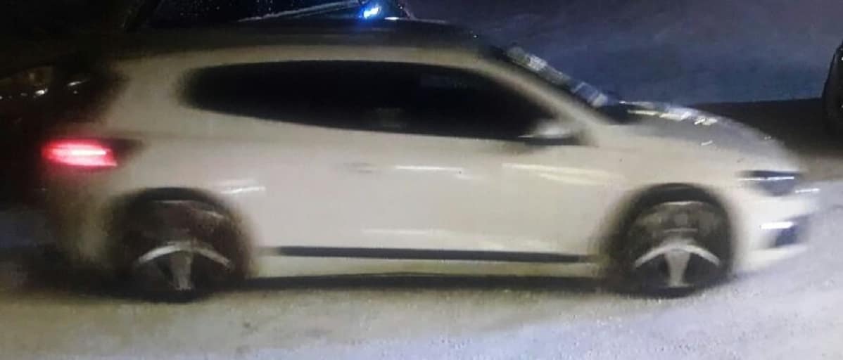 aseellinen ryöstö Kannus Kalajoki pakoauto