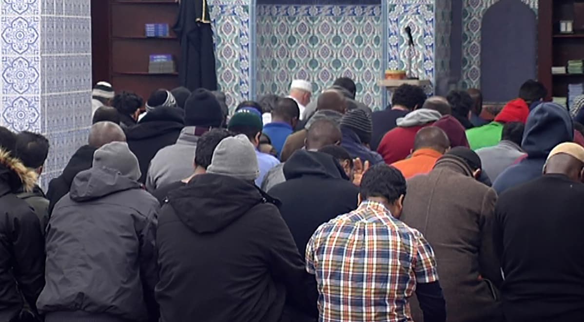 Hasan Omarin ravintolan alapuolella on muslimien rukoushuone.