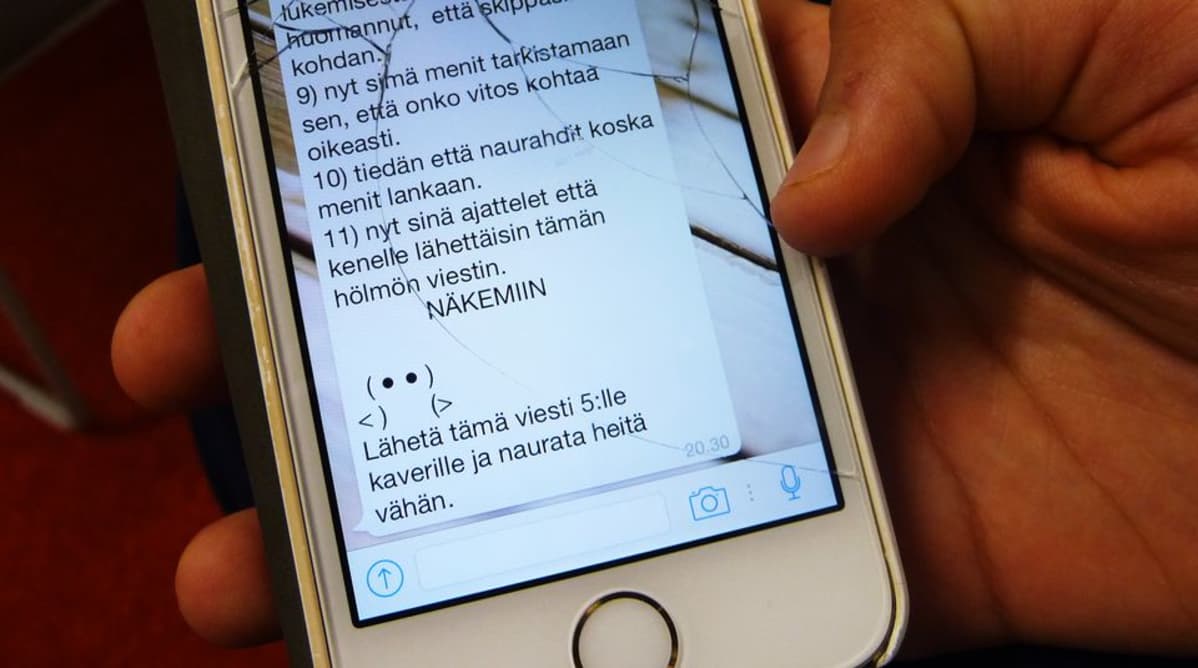 Kiertokirje älypuhelimen näytöllä