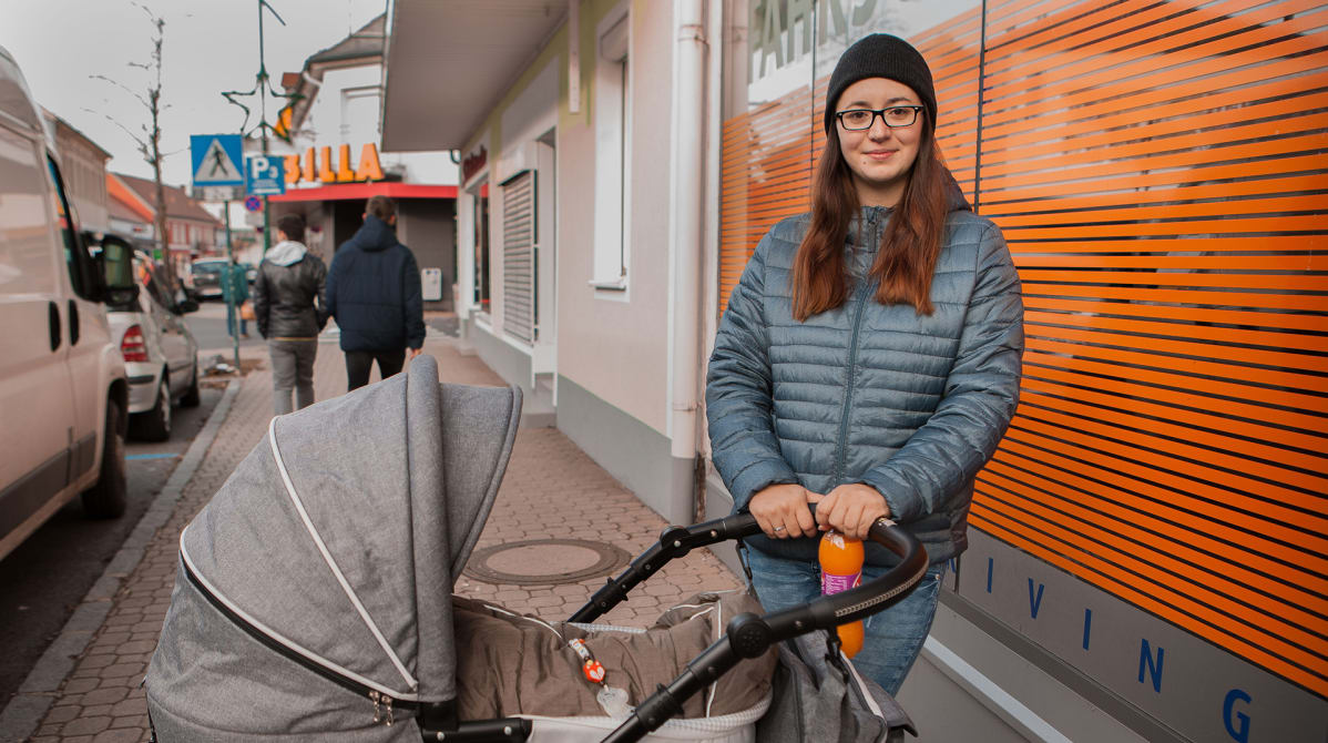 Beatrice on Norbert Hoferin naapuri. Hän ei usko Hoferin olevan äärioikeistolainen.