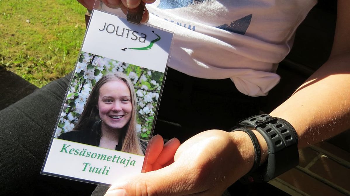 Joutsan kunnan kesäsomettaja Tuuli Liukkonen