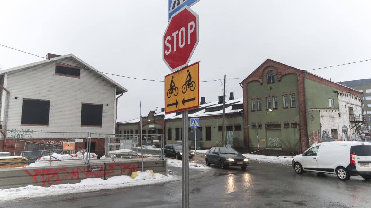 Tampereen tavara-asema
