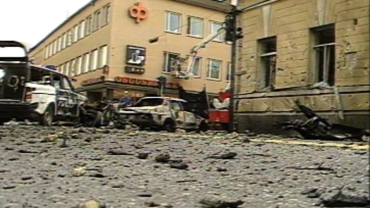 Mikkelin tori räjähdyksen jälkeisenä aamuna.