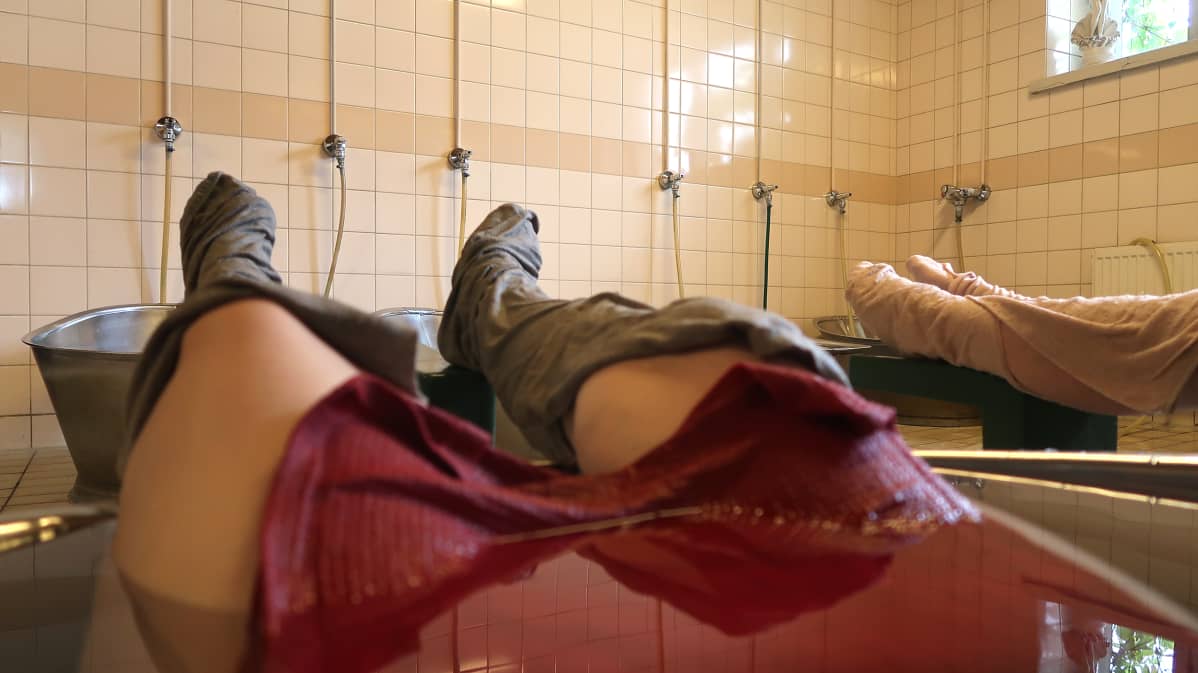 Lempäälän luontaiskylpylä, kylpytynnyri.