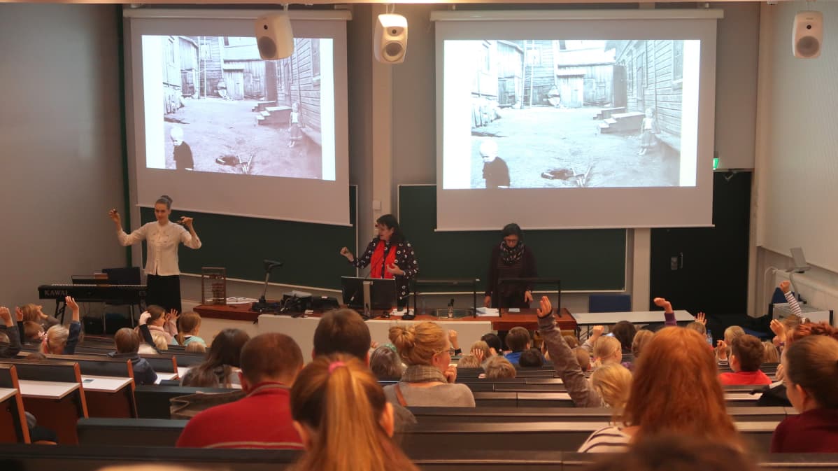 Lasten akatemian luento Tampereen yliopistolla