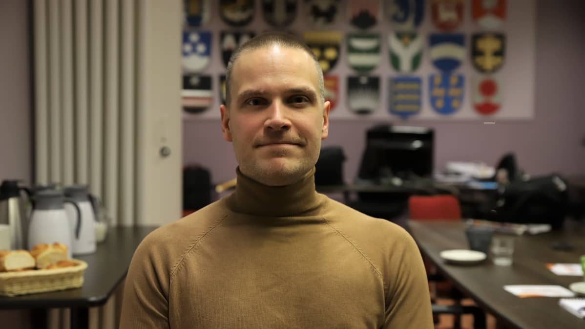Mikko Uusitalo on Ahlskogin nahkatehtaan johtaja.