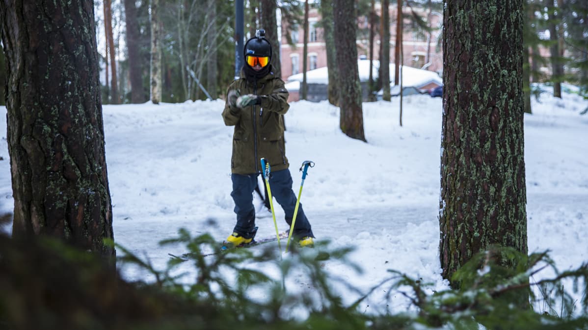 Jyväskyläläinen freeskilaskija.