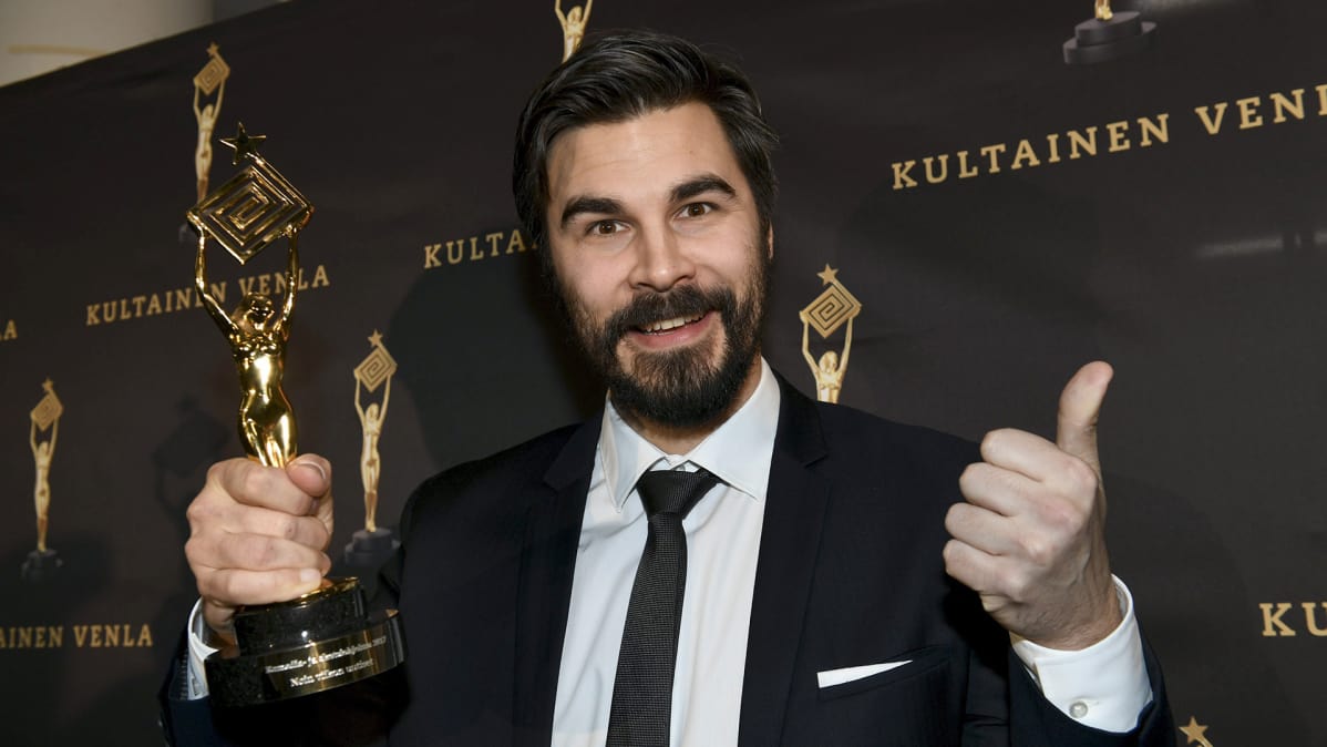 Jukka Lindström ja Noin viikon uutiset sai parhaan komedia- ja sketsiohjelman Venlan.