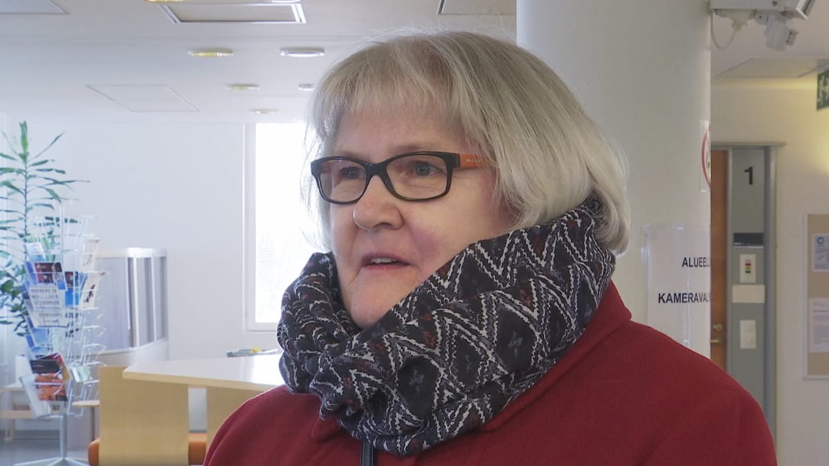 Imatralainen Marjo Valle on ollut eläkeputkessä jäätyään työttömäksi Postilta vuonna 2012.