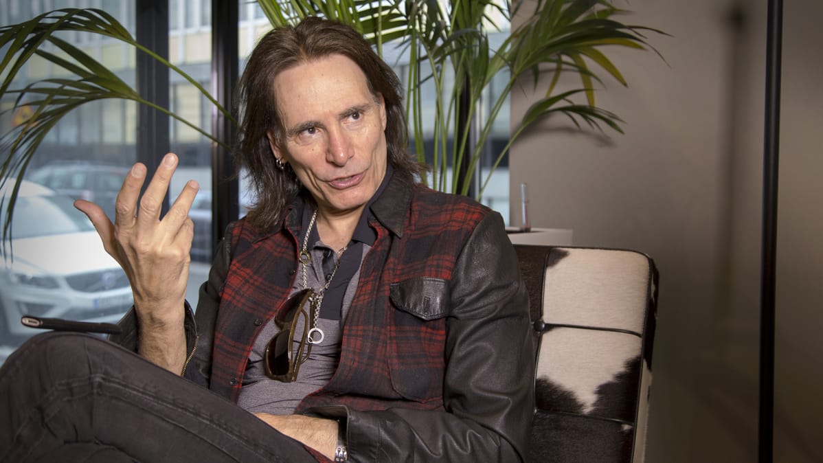 Steve Vai
