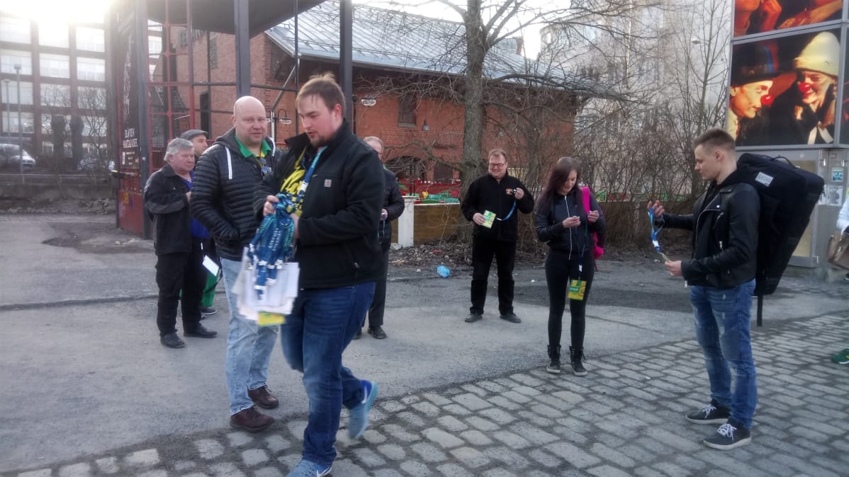 Ilves keräsi ottelutapahtuman aktiivit jo varhain koolle Tampereen Tullintorille.