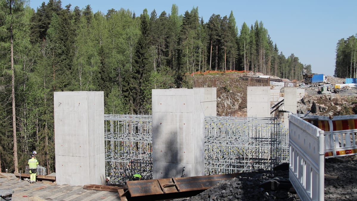 Ratikan siltatyömaa Hervannassa