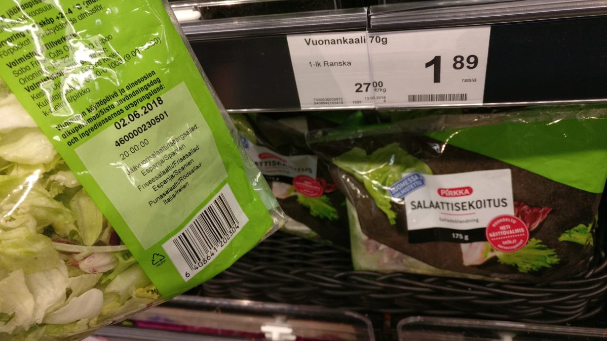 Osassa salaattisekoituksia päivämäärä pitää mainita, mutta kokonainen salaatti voidaan myydä ilman päivämäärämainintaa