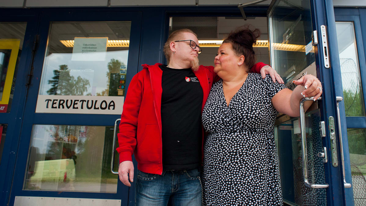 Mirva Venäläinen ja Kare Palmu.