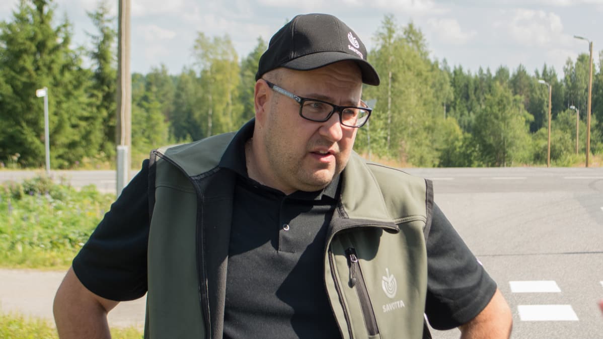 Metsänhoitoyhdistys Savotan metsäasiantuntija Jukka Hintikka.