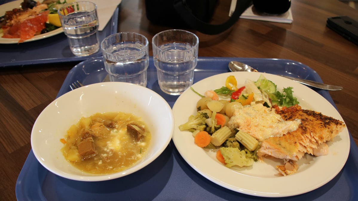 lounasbuffet
