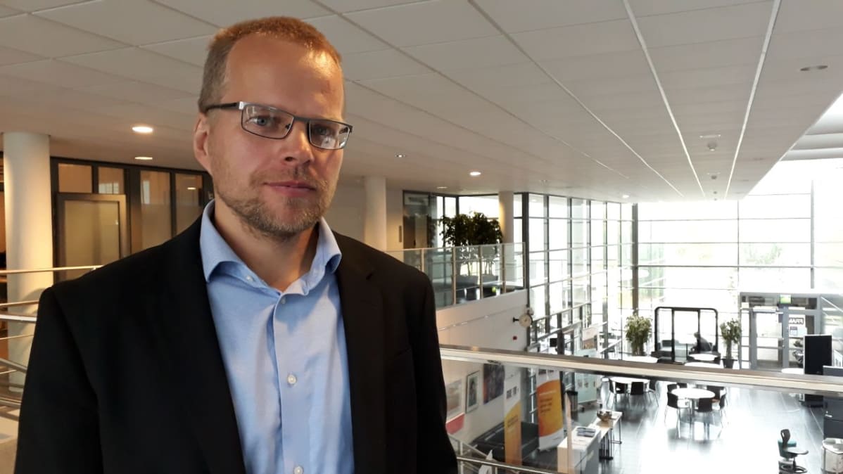 Riistapäällikkö Mikael Luoma Suomen riistakeskus