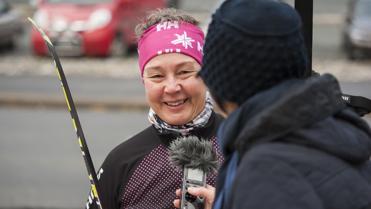 Anne Tuovinen valmiina ladulle.