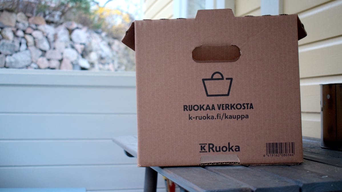 K-ryhmän ruokakuljetuslaatikko.