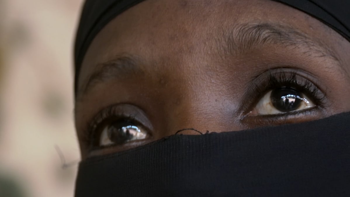 Oikeustieteiden opiskelija Hanifa Ali ajautui pahaan lääkeaddiktioon kun lähiomainen kuoli.