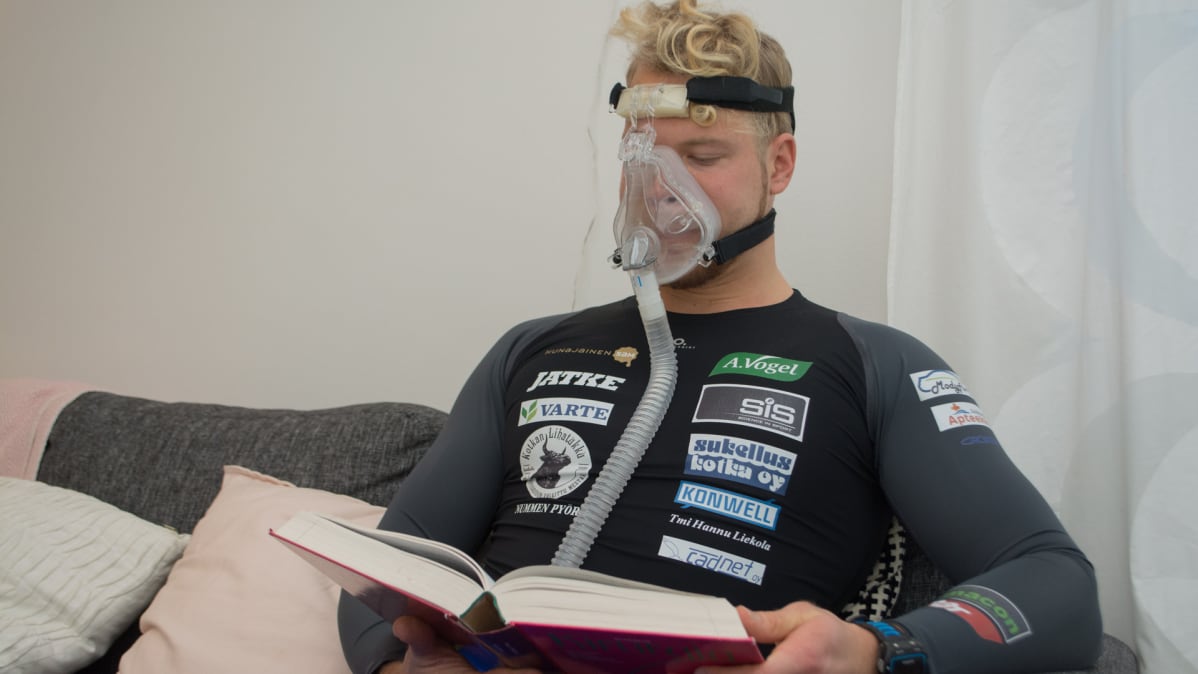 Soutaja Joel Naukkarinen opiskelee vähähappisissa olosuhteissa