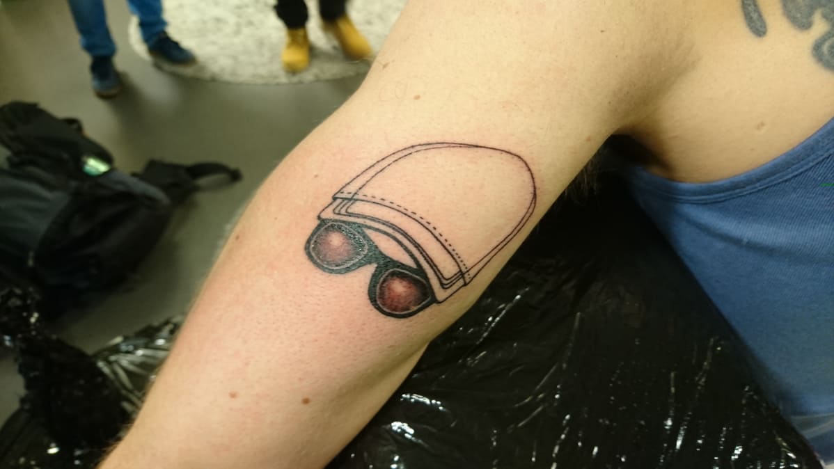 Mikko Kekäläisen Loiriplukari-tatuointi