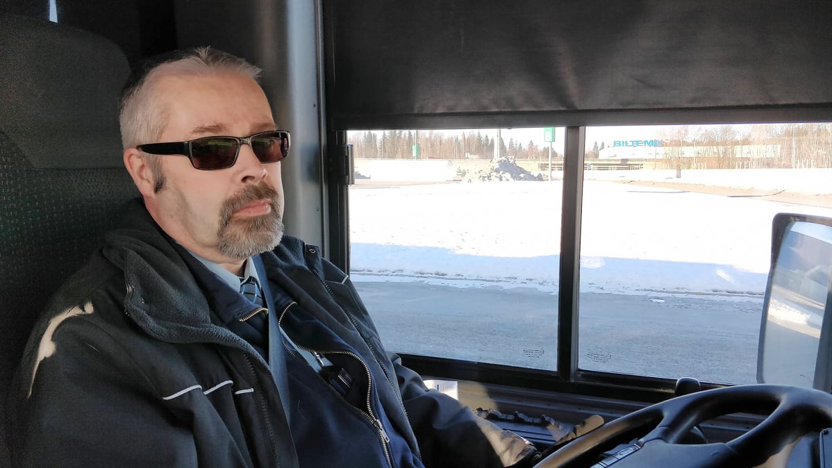 TKL:n bussikuski Jari Lehtonen.