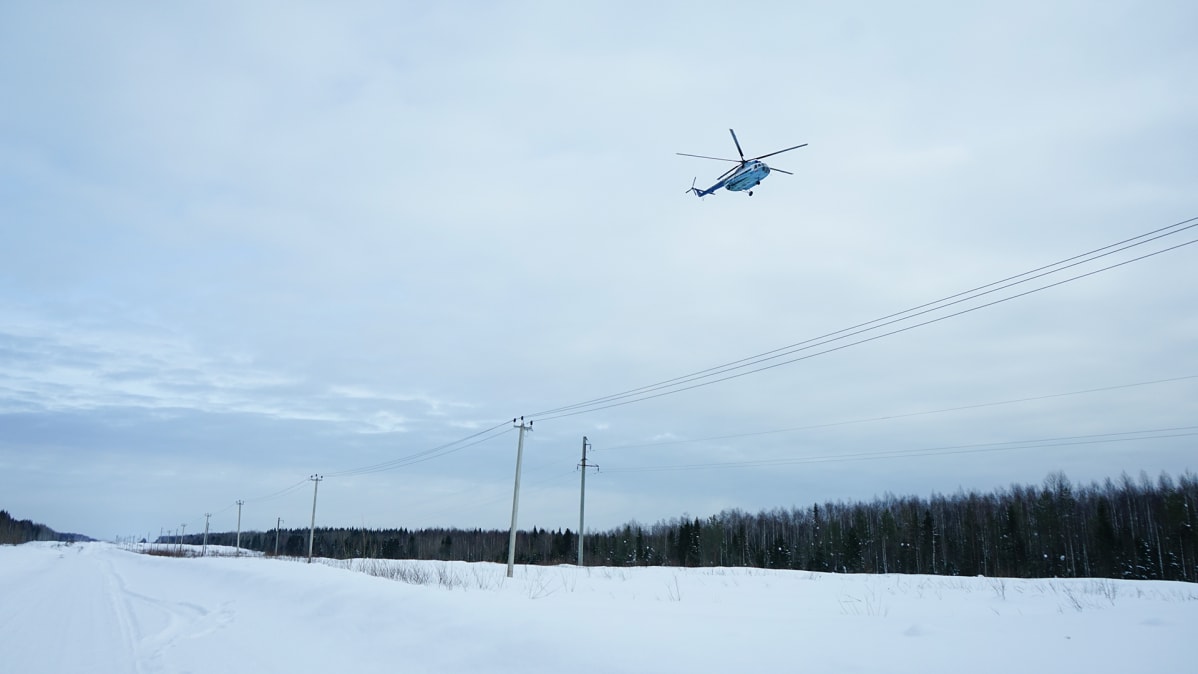 Helikopteri Shiesin yllä.