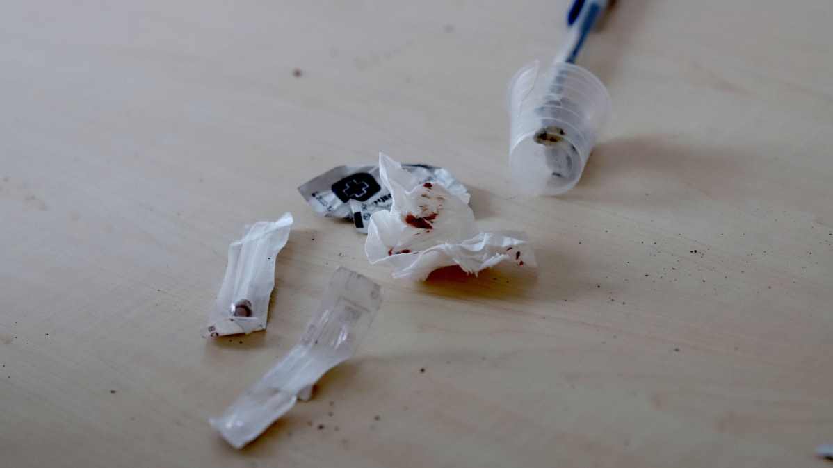 huumeruisku ja verisiä papereita