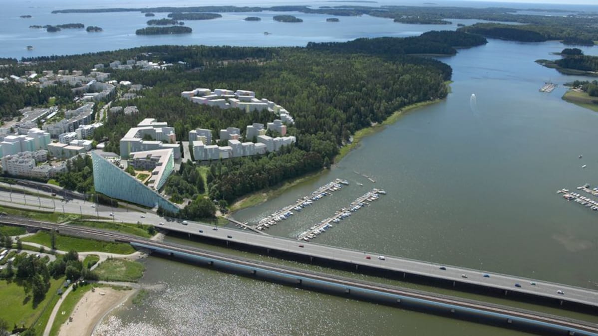 Kuvassa yksi vaihtoehto Meri-Rastilan osayleiskaavan toteuttamiseksi.