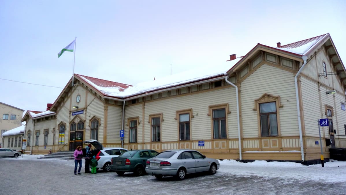 Oulun rautatieasema