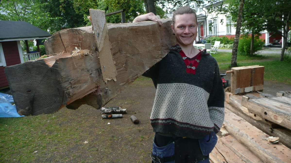 Perinnerakentaja Leo Lönnroth ei kerkeä lomailemaan kesällä.
