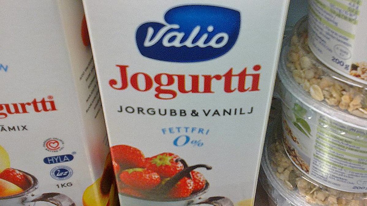 Kirjoitusvirhe Valion jogurttipurkissa.