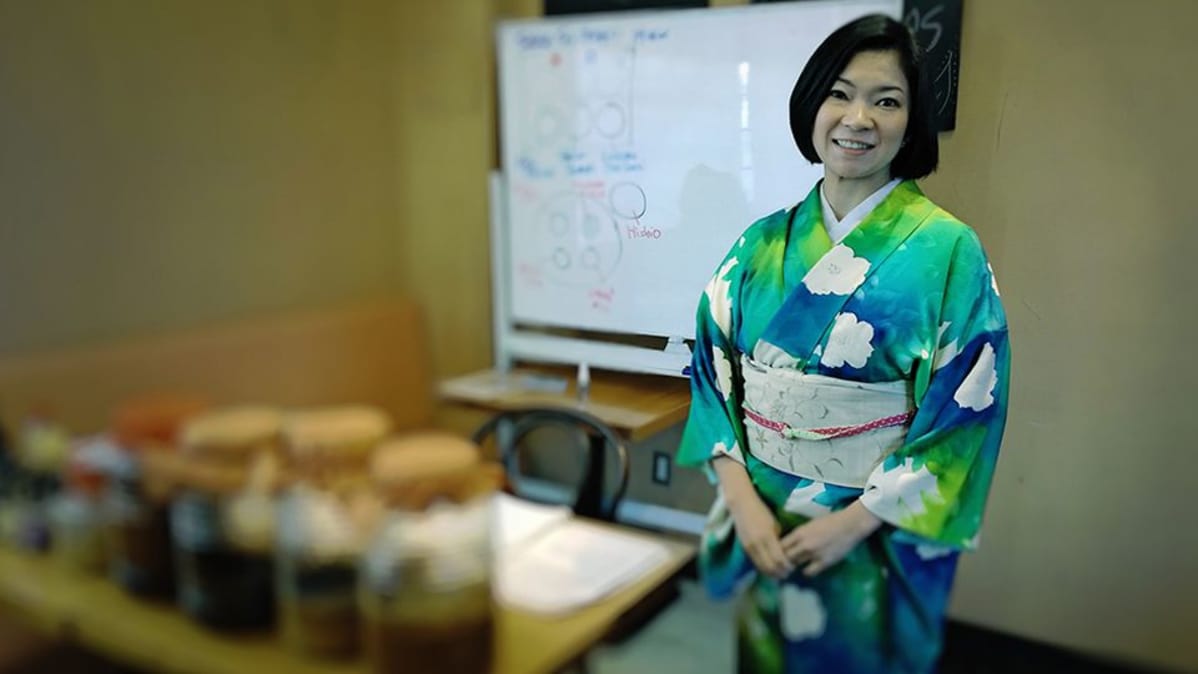 Maki Koretomo Japanin fermentoidun ruoan yhdistyksestä.