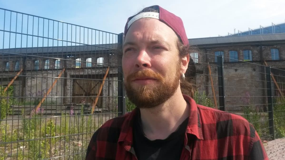 Helsingin vasemmistoliiton kaupunginvaltuutettu Sami Muttilainen