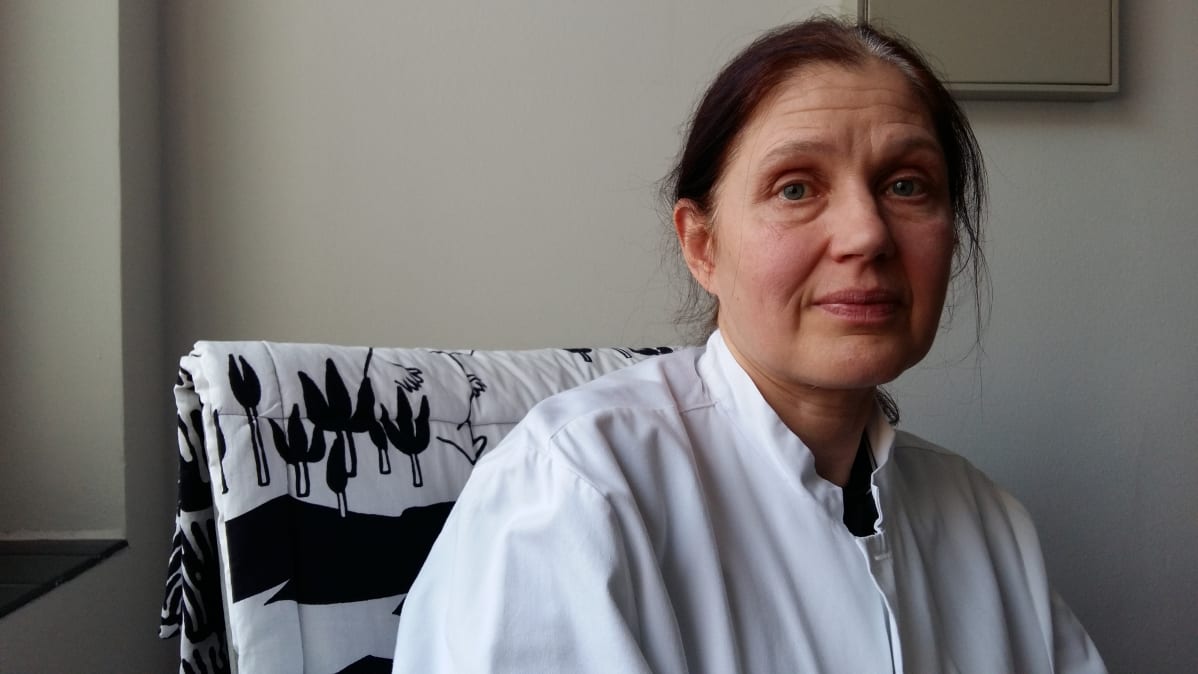 Apulaisylilääkäri Pirjetta Manninen, Helsingin Suursuon sairaalan saattohoito-osasto