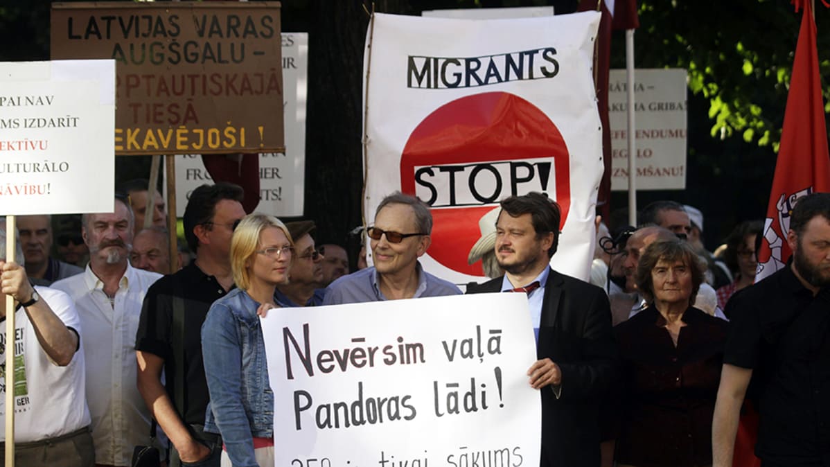 Mielenosoitus Latviassa 2015.
