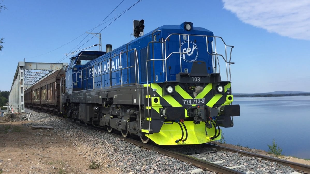 Fenniarailin ensimmäinen yksityinen tavarajuna Kemijärvellä