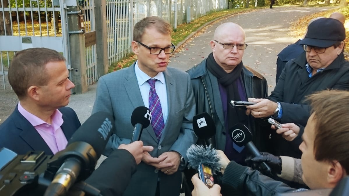 Orpo, Sipilä ja Lindström tentattavina.