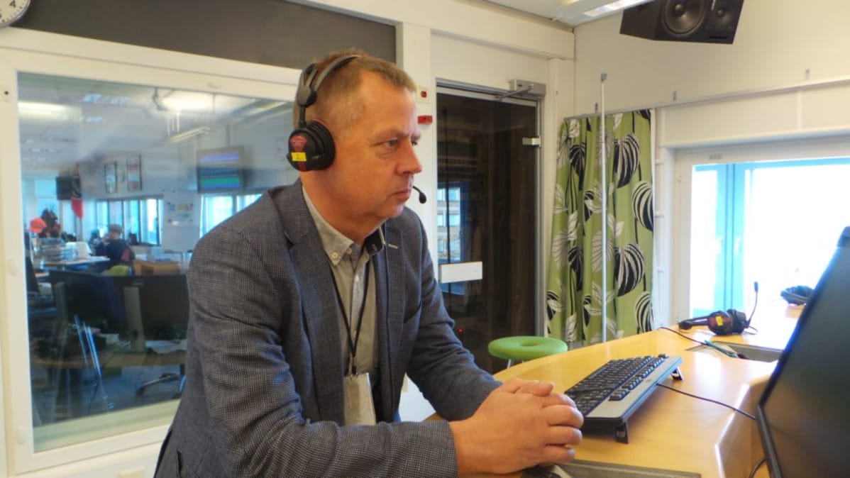 Suomen Ilmailuopiston toimitusjohtaja Juha Siivonen