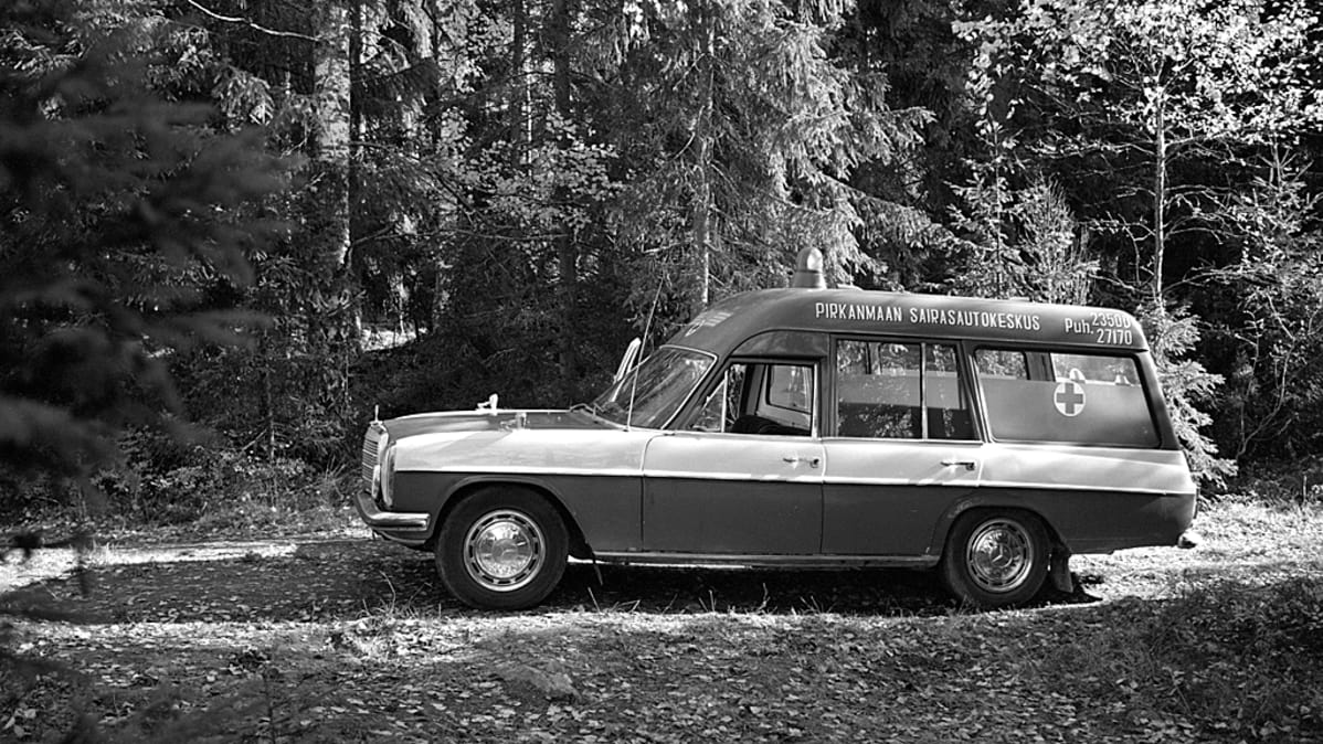 Ambulanssi 1970-luvulta.
