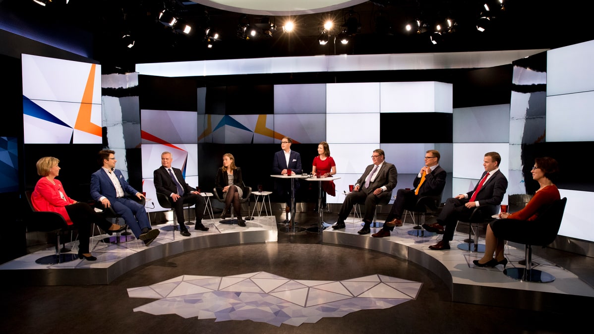 Kohti vaaleja studiossa puolueiden puheenjohtajat.