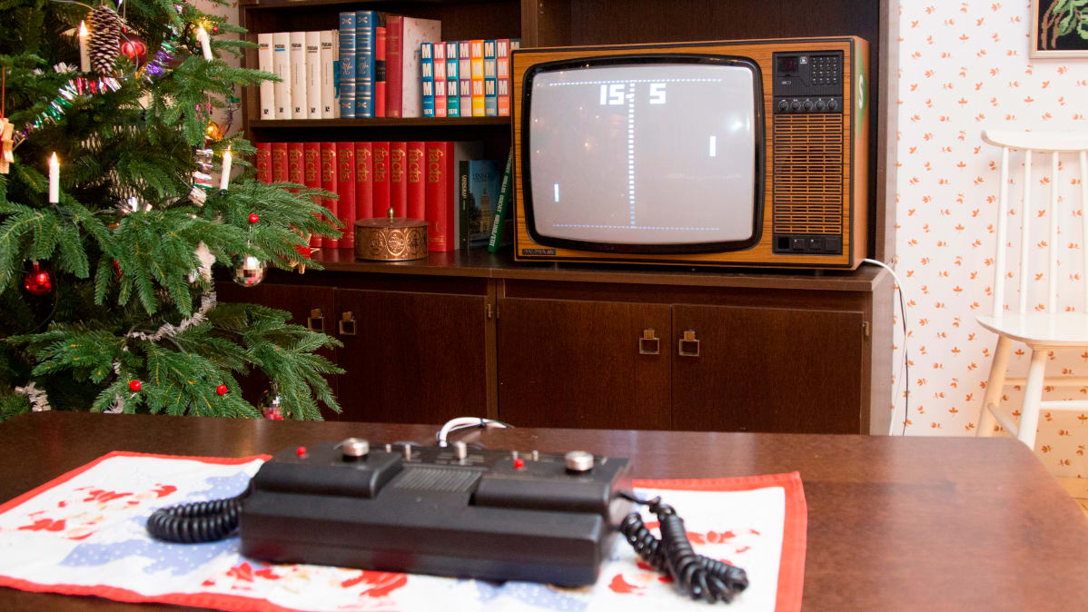Televisio olohuoneessa