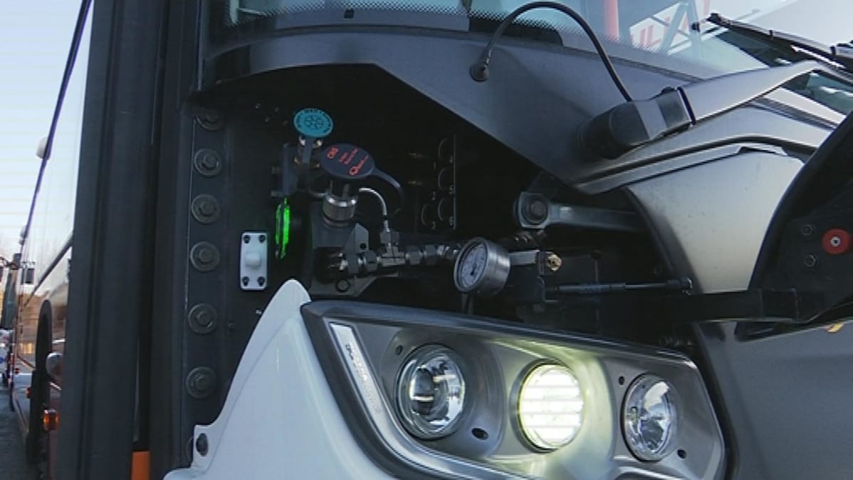 Biokaasubussin tankki.