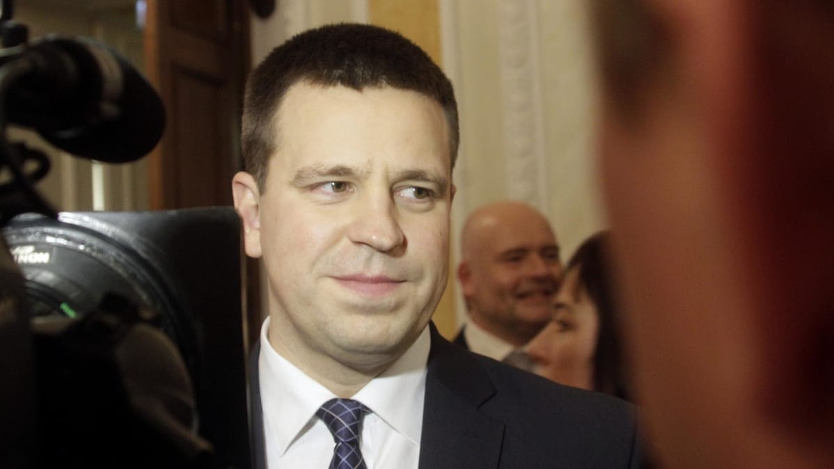 Jüri Ratas Viron pääministeri.