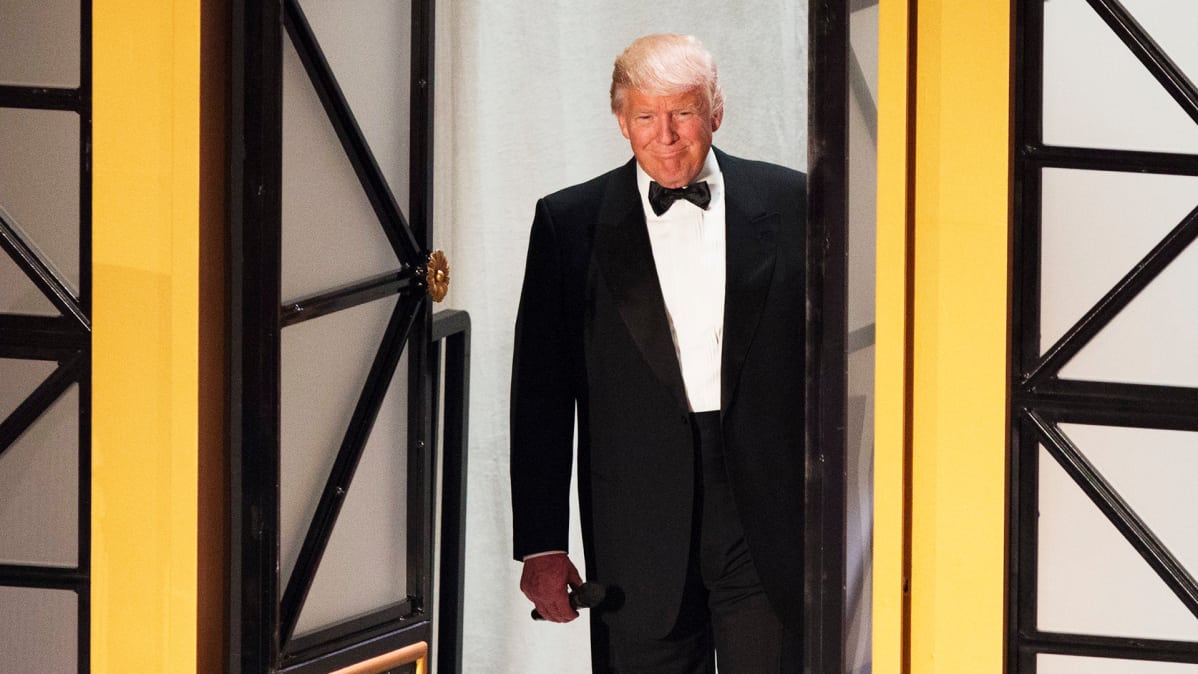 Trump saapumassa virkaanastujaisiinsa.