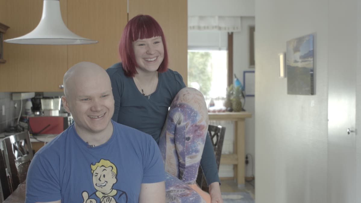 Lauri ja Anni Vuohensilta tekevät yrittäjinä pidempää päivää kuin palkkatöissä, mutta nauttivat siitä.