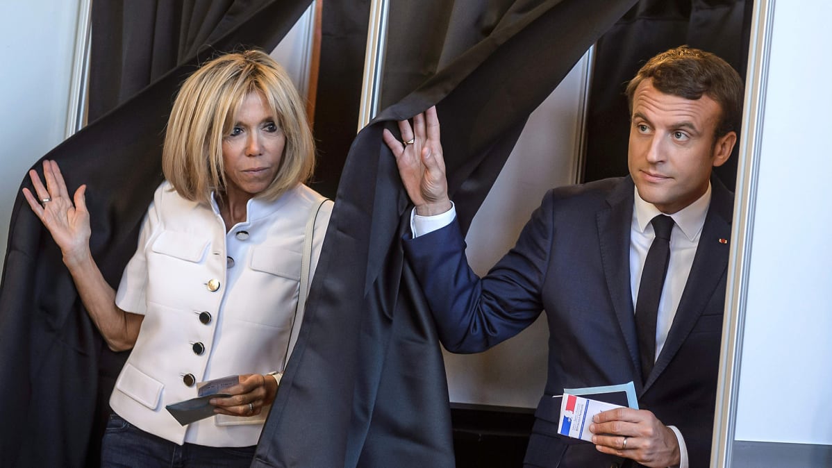 Emmanuel Macron ja Brigitte Macron.